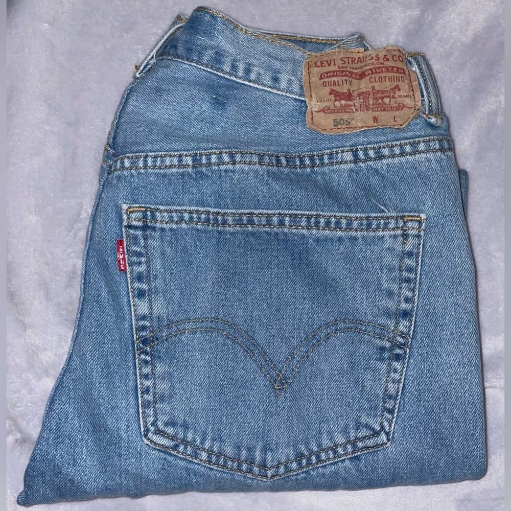 Levi’s Men’s 505 Straight Fit Cut-Off Jeans Denim Size 46 Inseam 26
